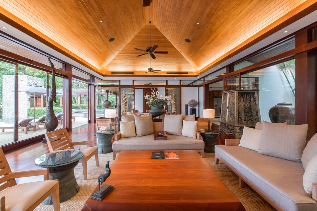 Top floor villa chanjar living room sofa