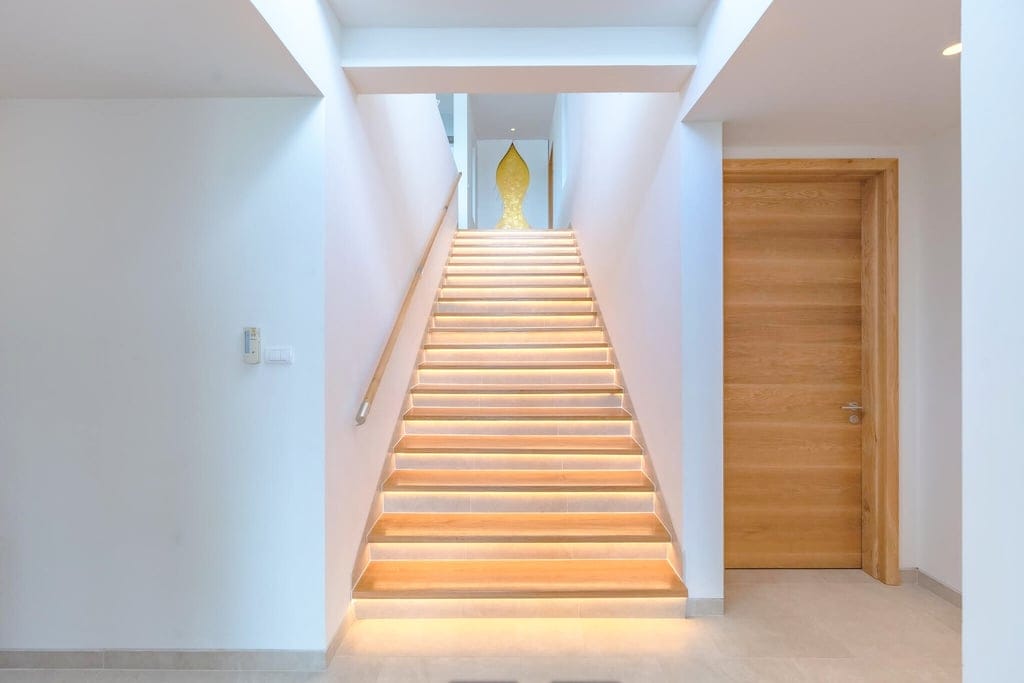 stairs at twilight@2000w.61e2d68e