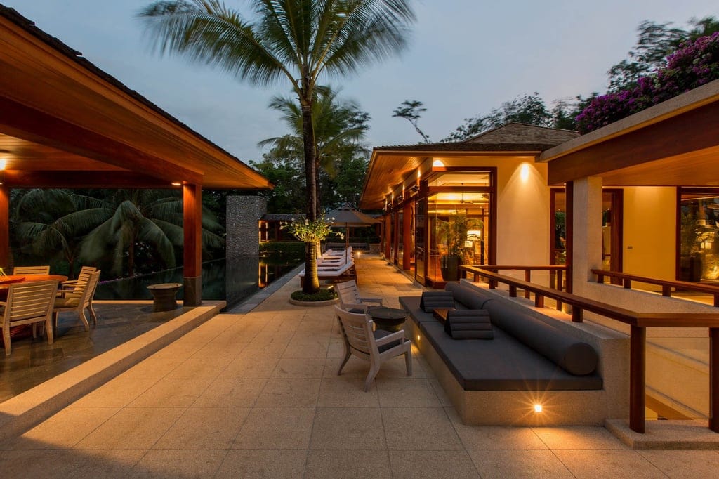 villa chanjar longe area in the evening