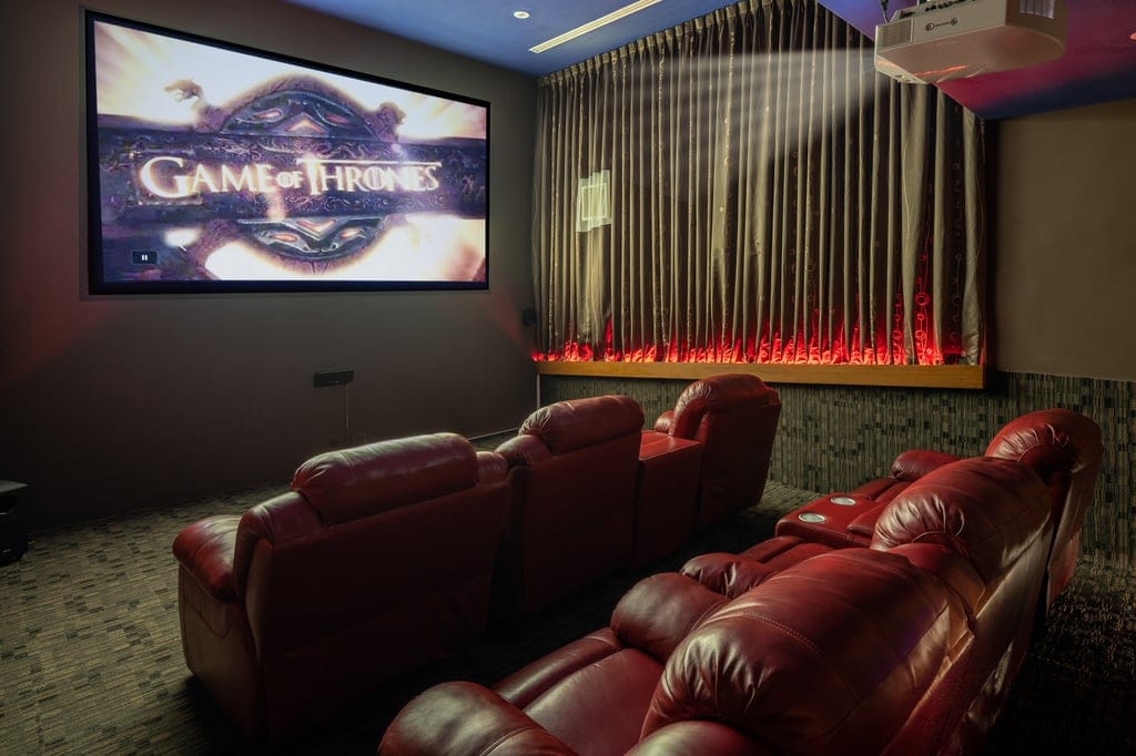 villa solaris cinema room