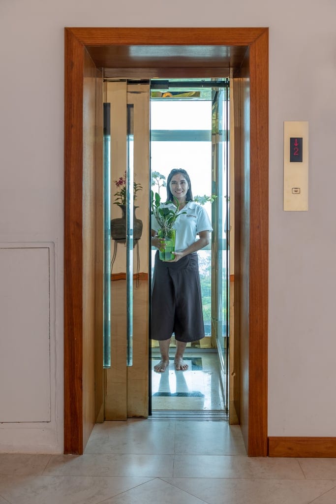 villa solaris glass elevator