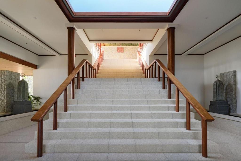 villa 29 montebello phuket 11 stairs