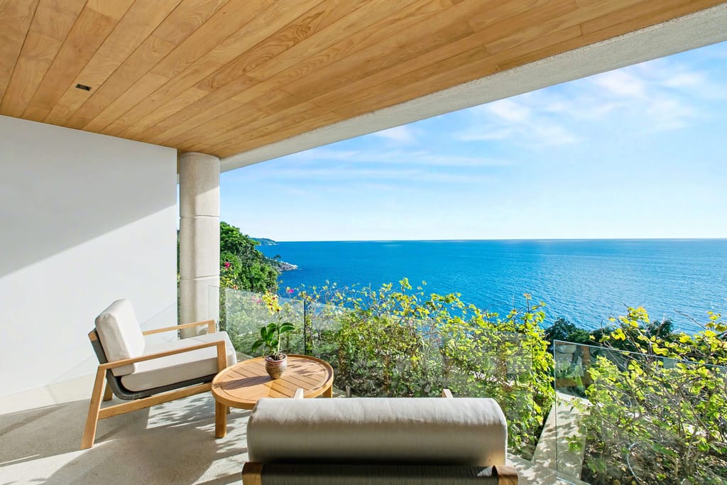 room #3 villa cascade bedroom balcony