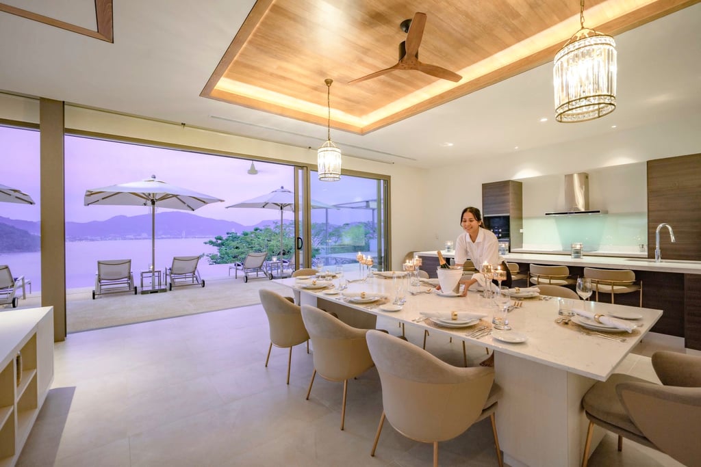 setting the table@2000w.f90c5fba