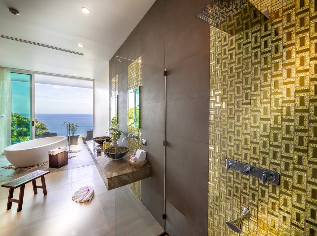 villa solaris fourth bedoom bathroom