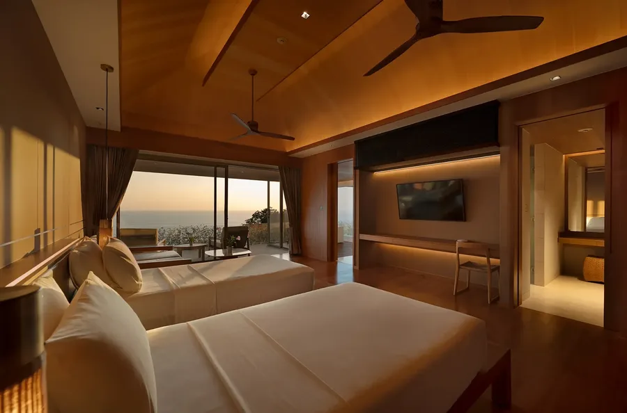 Bedroom 3 facing the sea at sunset